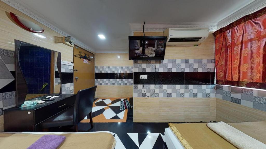 เซอร์ดัง บิซิเนสโฮเต็ล Hotel เซอรีเคมบางัน ภายนอก รูปภาพ