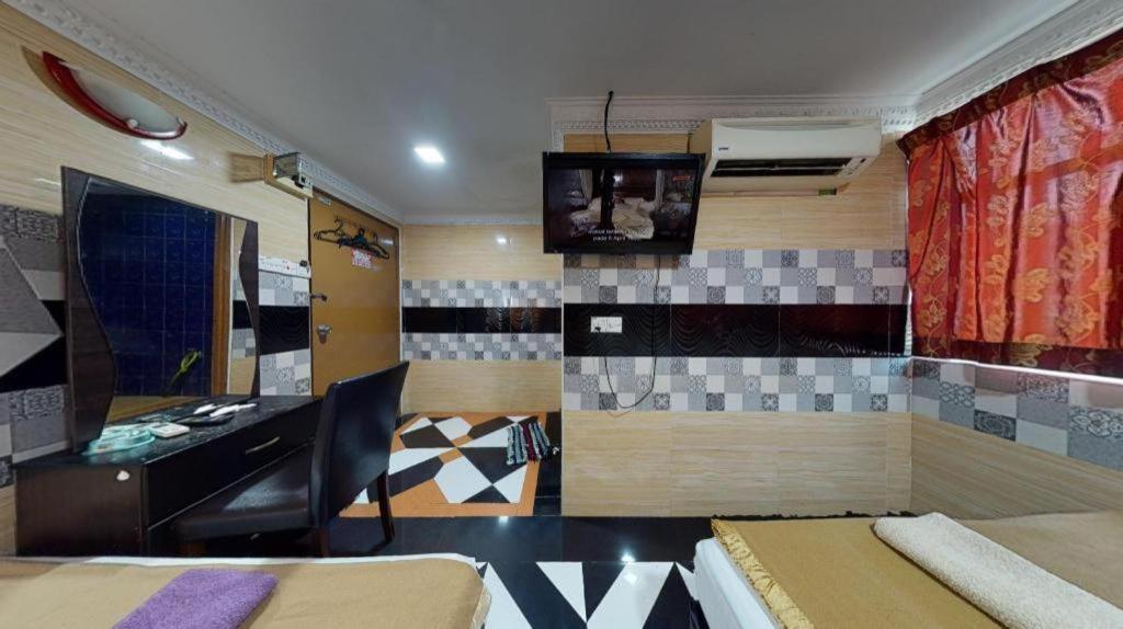 เซอร์ดัง บิซิเนสโฮเต็ล Hotel เซอรีเคมบางัน ภายนอก รูปภาพ