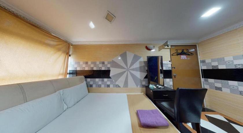 เซอร์ดัง บิซิเนสโฮเต็ล Hotel เซอรีเคมบางัน ภายนอก รูปภาพ
